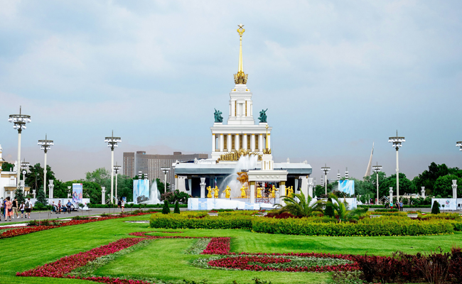 RUSSIA – TWIN CAPITALS